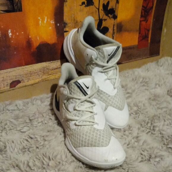 Nike Kids Cream and White Sneakers - Picture 4 of 7